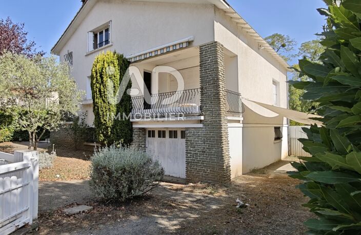 Vente Maison traditionnelle 9 pièces — photo 2