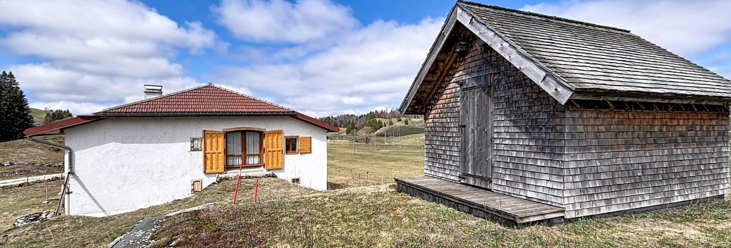 Maison 9 Pièces 215 m² à vendre à Lajoux (39310)