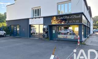 Immeuble  365 m² à vendre à Montguyon (17270)