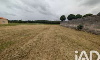 Terrain  810 m² à vendre à Mosnac-Saint-Simeux (16120)
