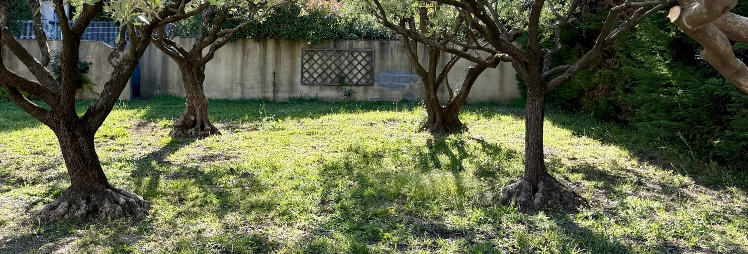 Terrain  371 m² à vendre à Fréjus (83600)