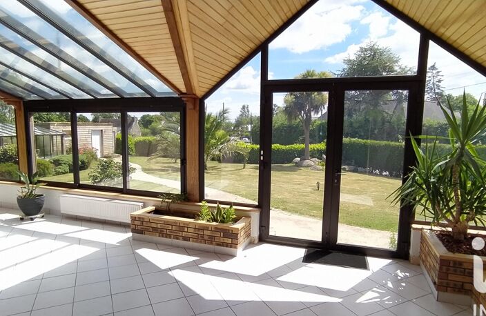 Vente Maison/villa 8 pièces — photo 2