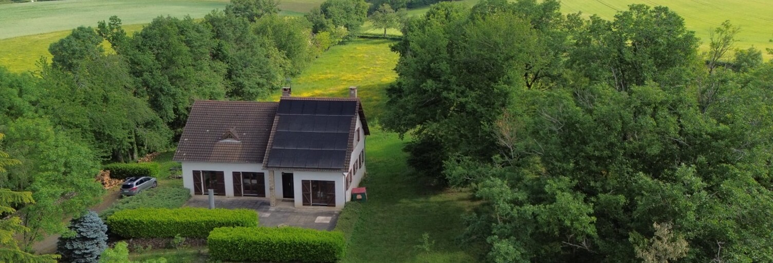 Maison 8 Pièces 137 m² à vendre à Mont (71140)