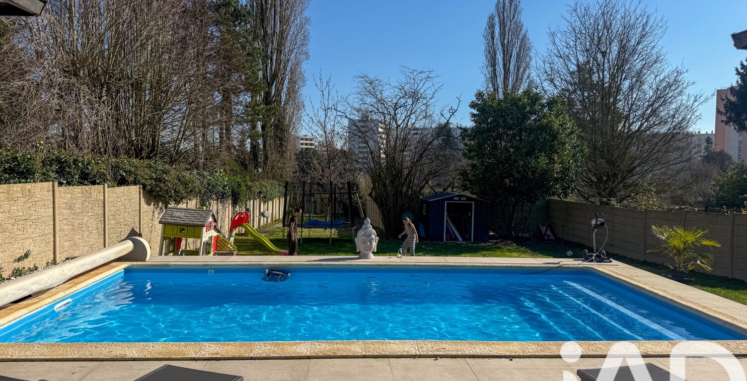 Vente Maison/villa 9 pièces — photo 1