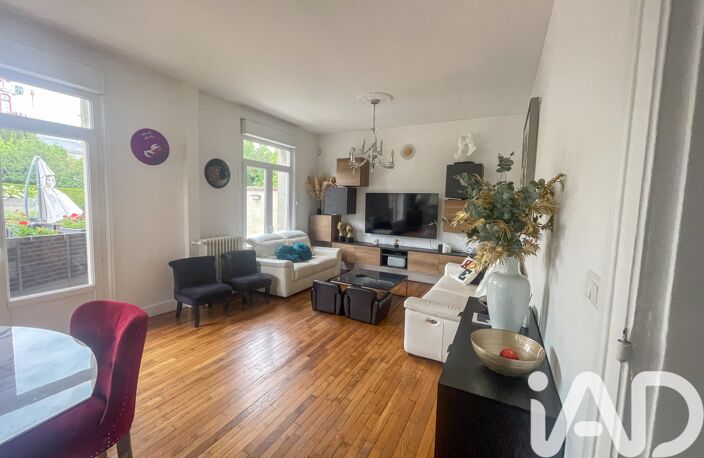 Vente Maison/villa 9 pièces — photo 2