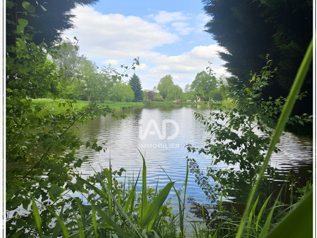 Vente Terrain 6 100 m&sup2; — photo du bien