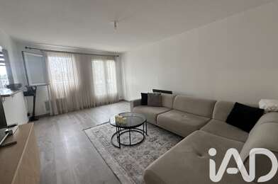 Appartement 3 pièces 937 €