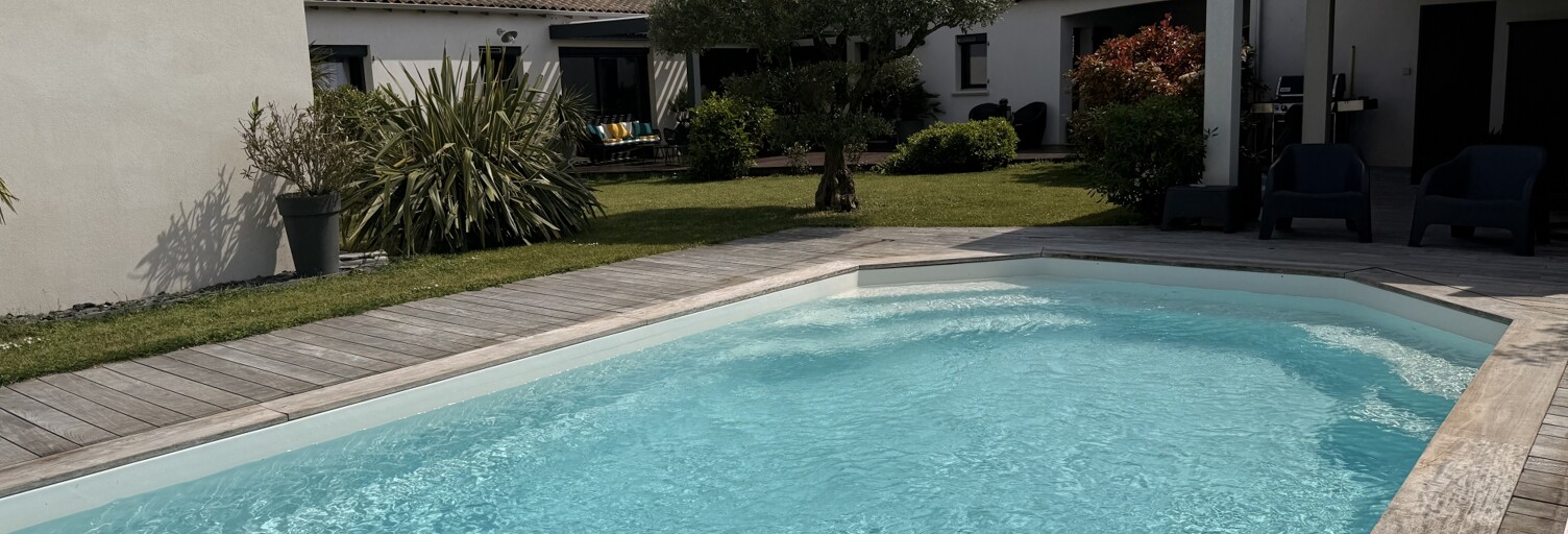 Maison 5 Pièces 178 m² à vendre à Saint-Rogatien (17220)