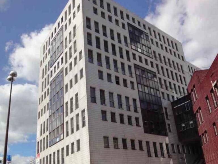 Vente Bureaux 95 m&sup2; — photo 1