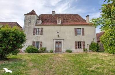 Maison en pierre de 6 pièces principales — photo du bien