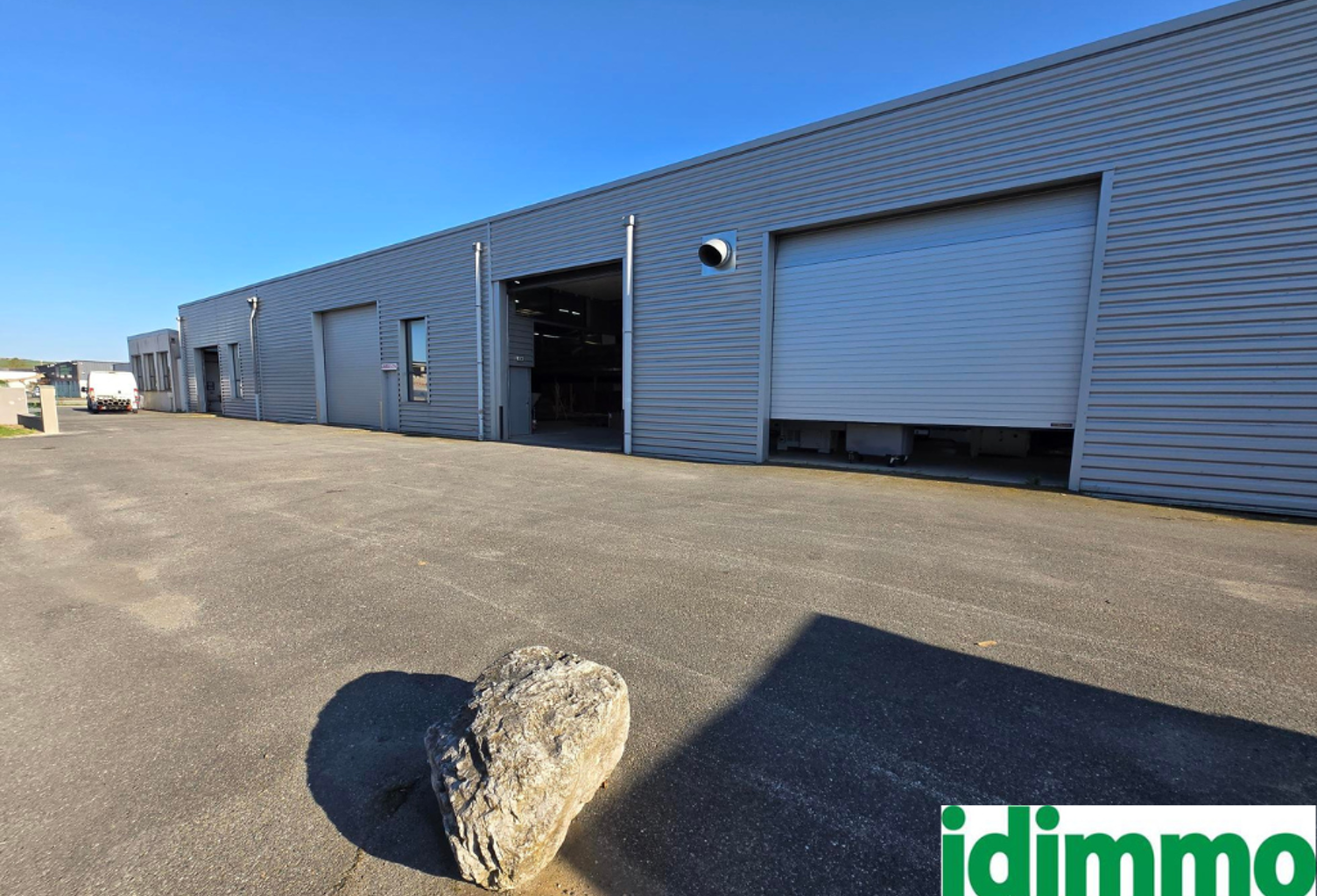 AUTERIVE (31190) - LOCAL D'ACTIVITE - 2535m2 — photo 1