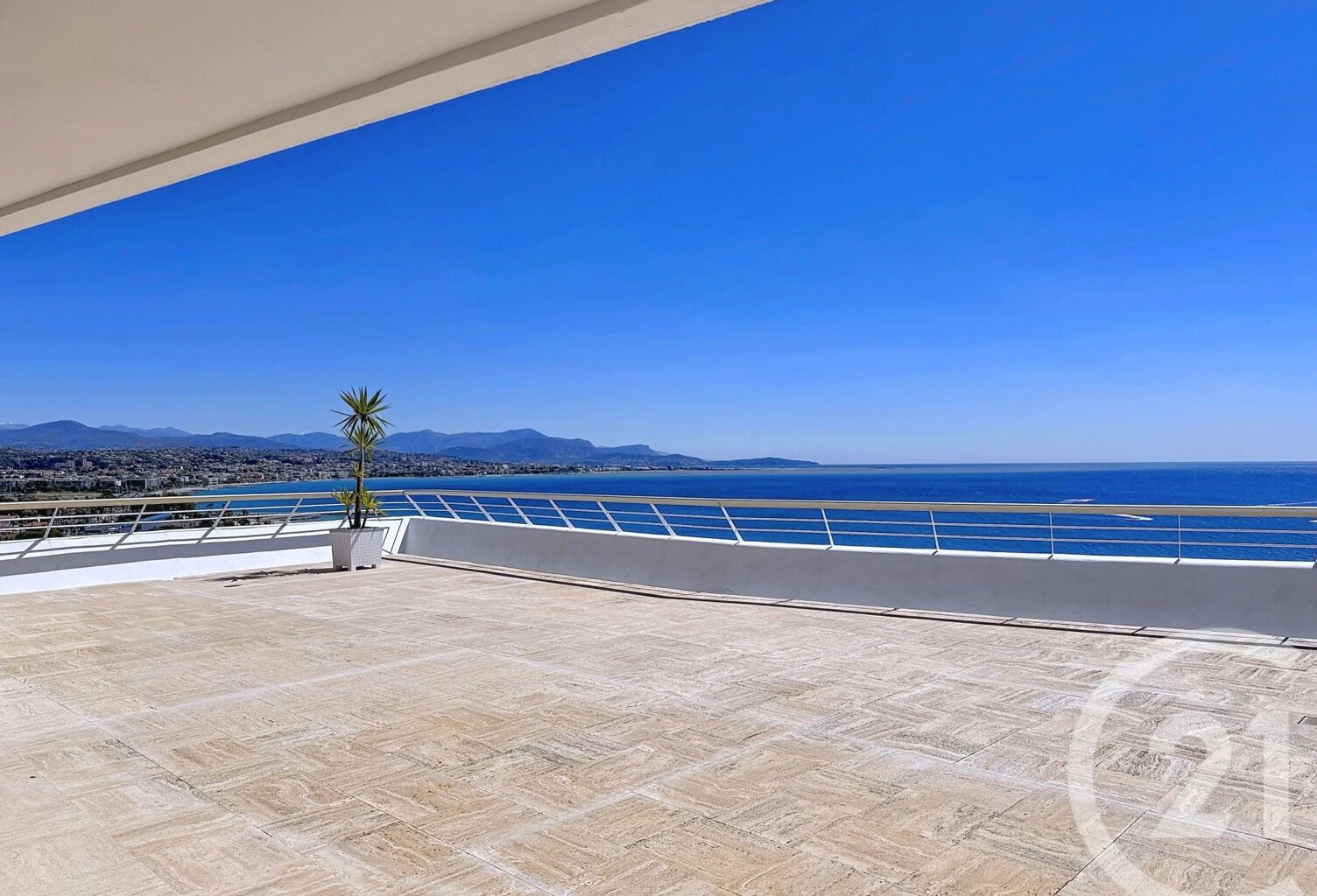 Vente appartement 4 pièces 105 m² Villeneuve-Loubet (06270) — photo 1