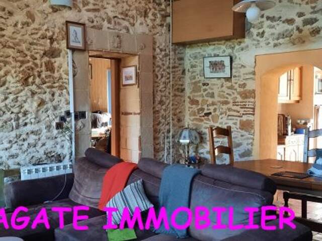 maison ancienne a vendre 4 pièces  33730 balizac — photo du bien