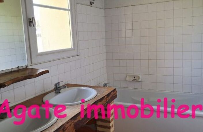 MAISON ANCIENNE  RENOVEE A LOUER 154 M² CAPTIEUX 33840 — photo 2