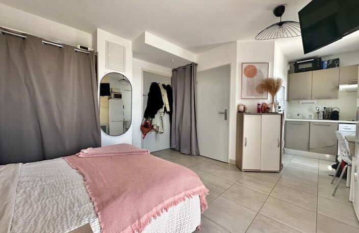 STUDIO EN DERNIER ÉTAGE AVEC TERRASSE DE 26 M² — photo 4
