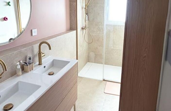Maison à vendre 4 pièces de 100m² avec Piscine MONTAIGUT SUR SAVE (31) — photo 5