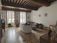 SEMUR EN AUXOIS centre-ville : appartement quatre piéces, 93m², avec une terrasse. Prix : 155 000€ — photo 3