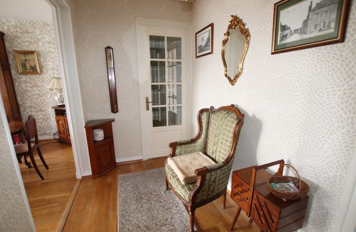 Quartier DUNOIS, appartement 4 pièces, trois chambres en très bon état avec parking et cave — photo 2