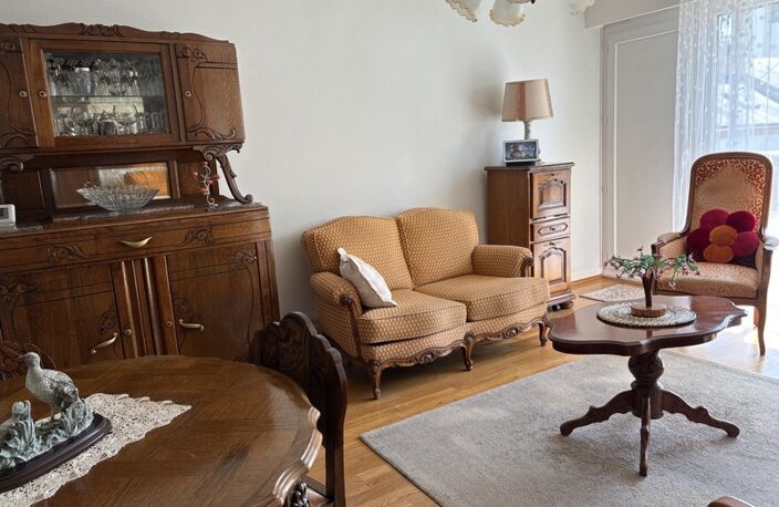 Quartier DUNOIS, appartement 4 pièces, trois chambres en très bon état avec parking et cave — photo 3