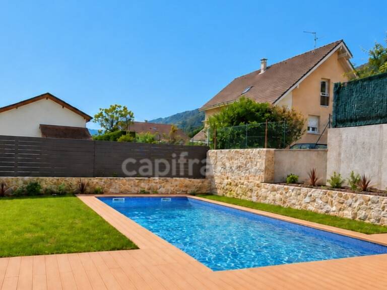 Maison de village T7 rénovée – 198 m² – Piscine – T3 indépendant – Crozet — photo 1