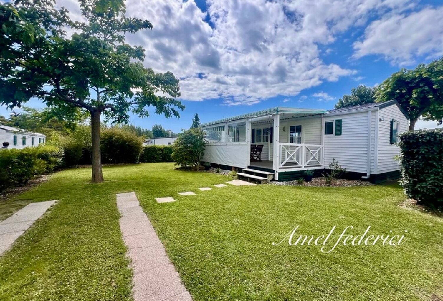 Mobile-Home - 36 m2 + 20 m2 de terrasse - sur parcelle 236 m2 - piscine privée - 5 min plage- SAINT GILLES CROIX DE VIE (85) — photo 1