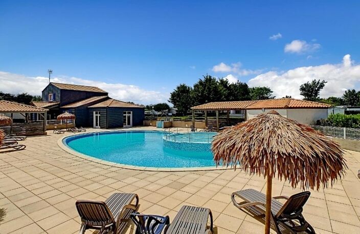 Mobile-Home - 36 m2 + 20 m2 de terrasse - sur parcelle 236 m2 - piscine privée - 5 min plage- SAINT GILLES CROIX DE VIE (85) — photo 3