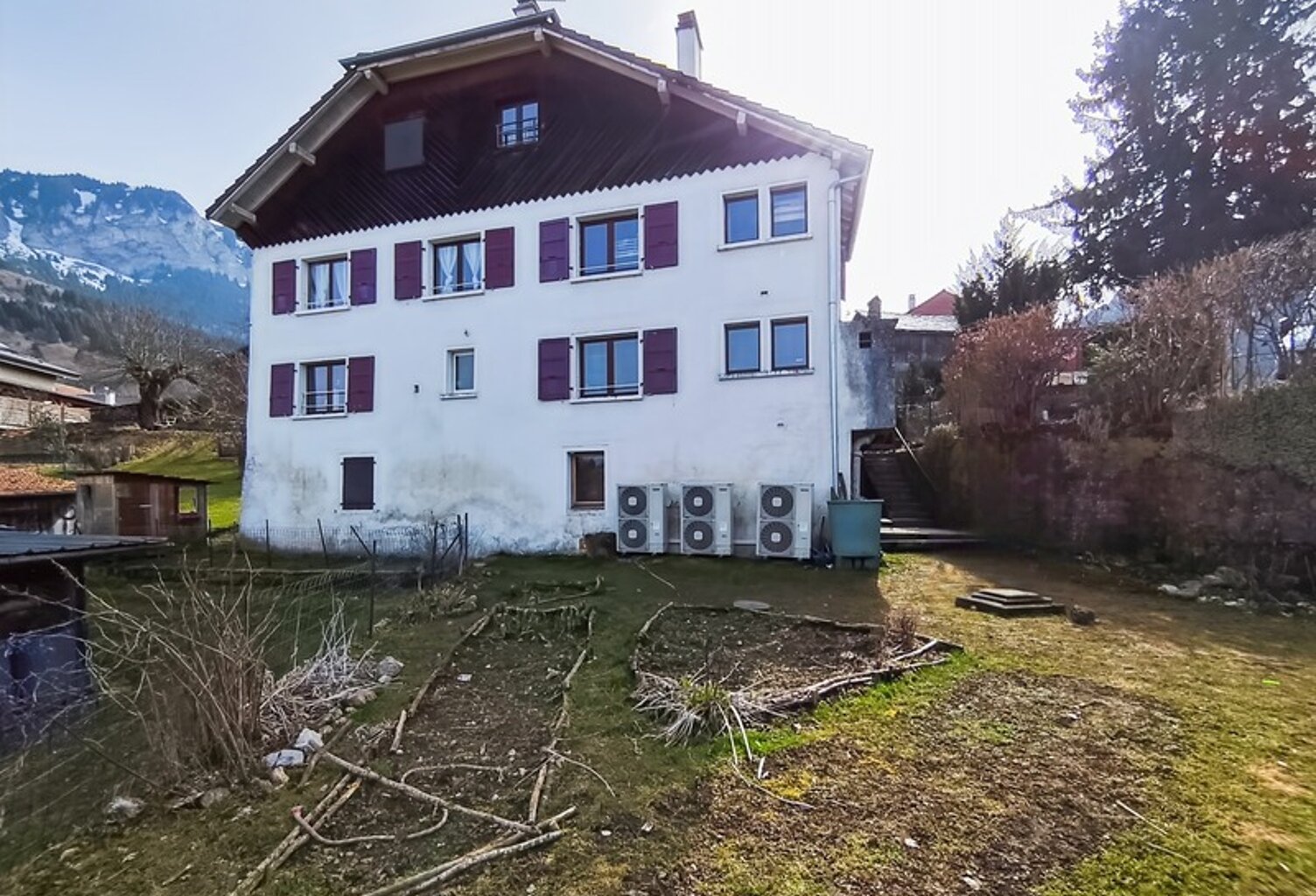 Immeuble de rapport à vendre THOLLON LES MEMISES (74) — photo 1