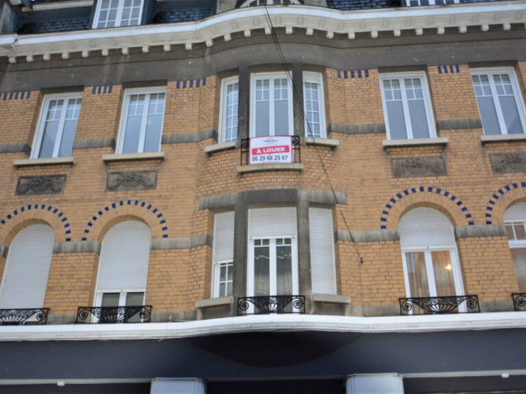Dpt Nord (59), à louer CAMBRAI appartement T3 de 77 m² - Loyer 570 € — photo 1