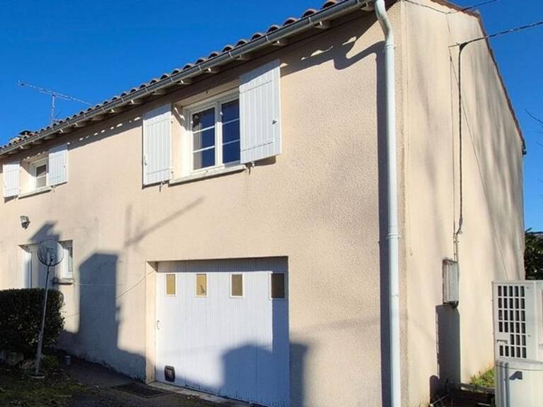 Maison familiale au calme – Saint-Savinien – 3 chambres, bureau, garage et terrain — photo 1