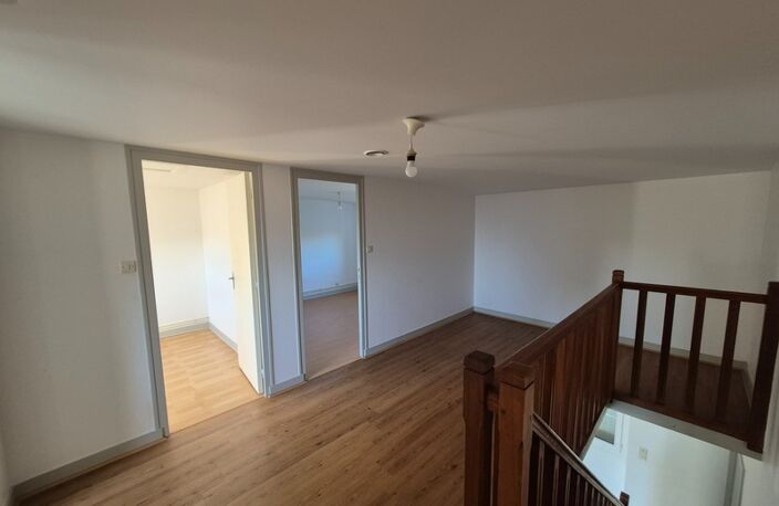 Maison familiale au calme – Saint-Savinien – 3 chambres, bureau, garage et terrain — photo 5