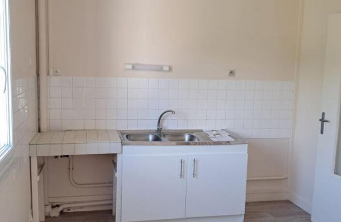 Appartement T4 LOCHES MARIAUDE — photo 2