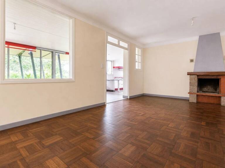 Maison 6 pièces avec grand garage — photo 1