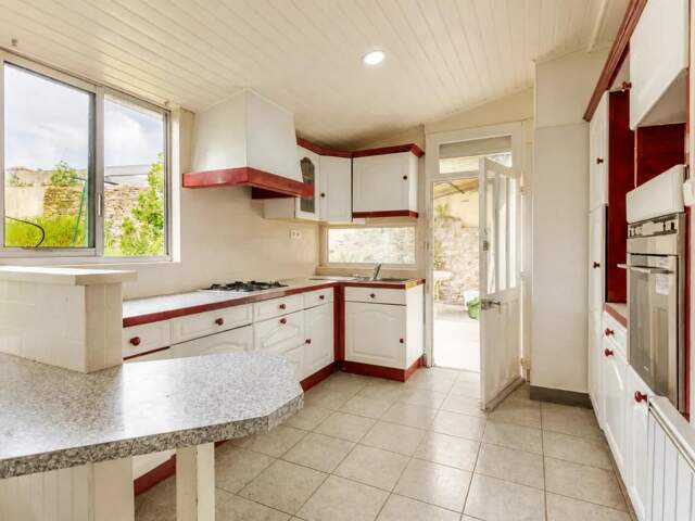 Maison 6 pièces avec grand garage — photo du bien
