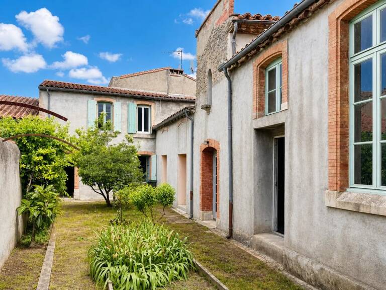 Maison louée au pied de la Cité de Carcassonne — photo 1
