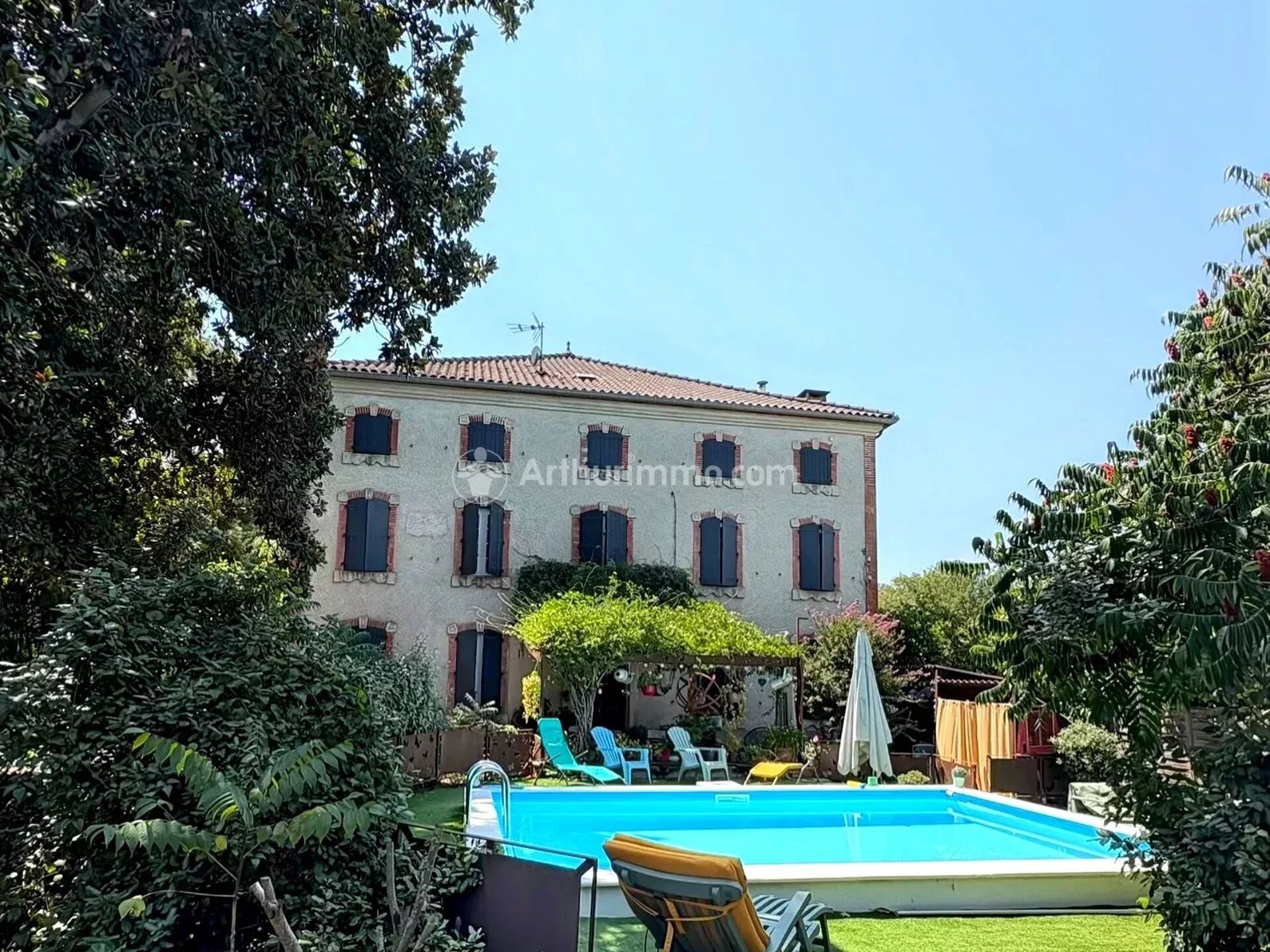 Maison 7 pièces 334 m² · à Saïx · 334 m² · 550 000 €