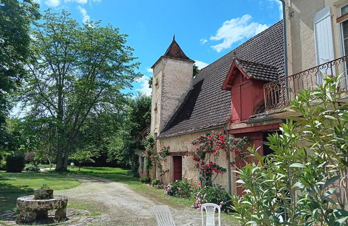 Maison de maître, idéal chambres d'hôtes ou petit hôtel + maison indépendante rénovée — photo 2