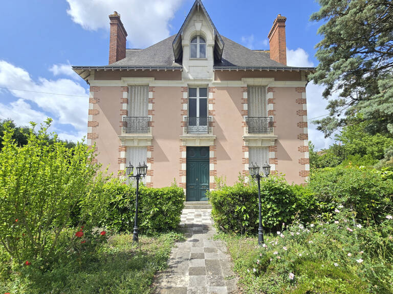 Demeure de caractère du XIXème siècle — photo 1