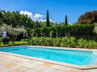 Gordes — Propriété de charme dans un écrin de nature préservée e — photo 3