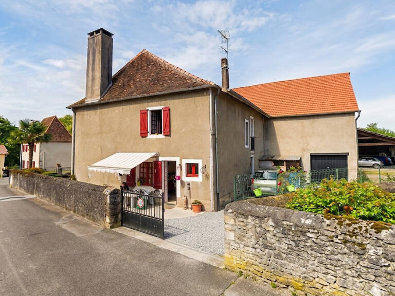 La Pierre de 1658 - LA BATISSE QUI ATTEND SON PROCHAIN CHAPI — photo 1