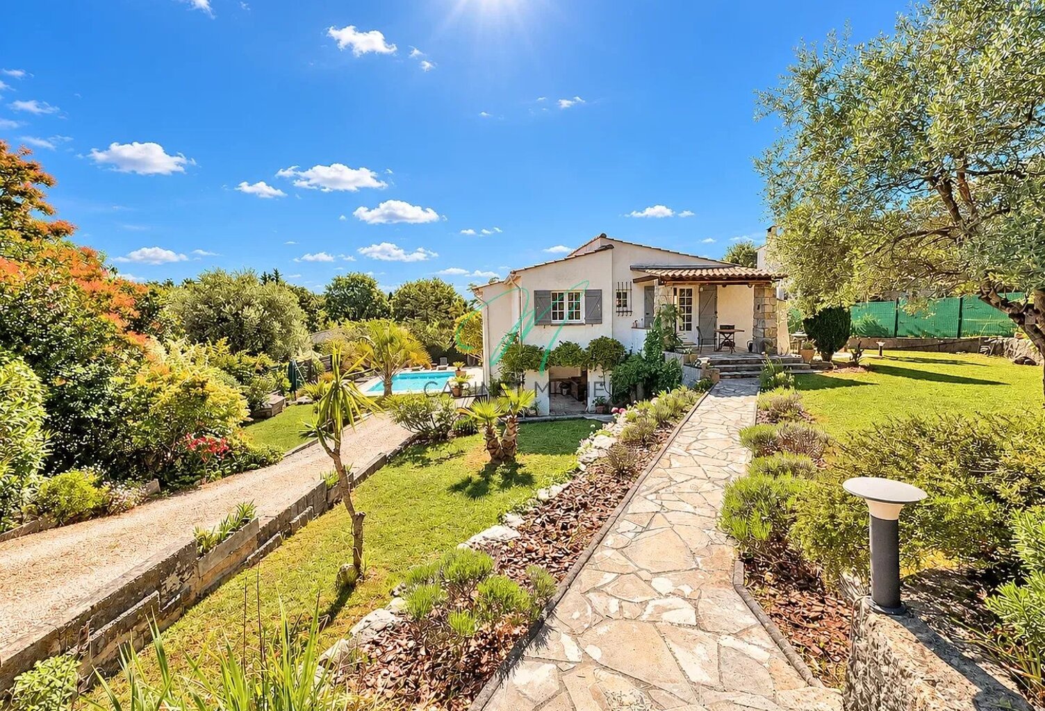 VALBONNE : RESIDENTIEL — photo 1