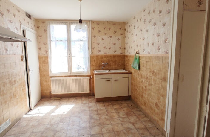 MAISON SUR SOUS SOL IDEAL POUR INVESTISSEUR — photo 2