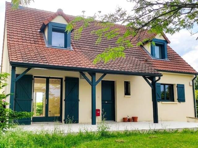 BELLE VILLA AVEC VUE SUR LA CAMPAGNE — photo du bien