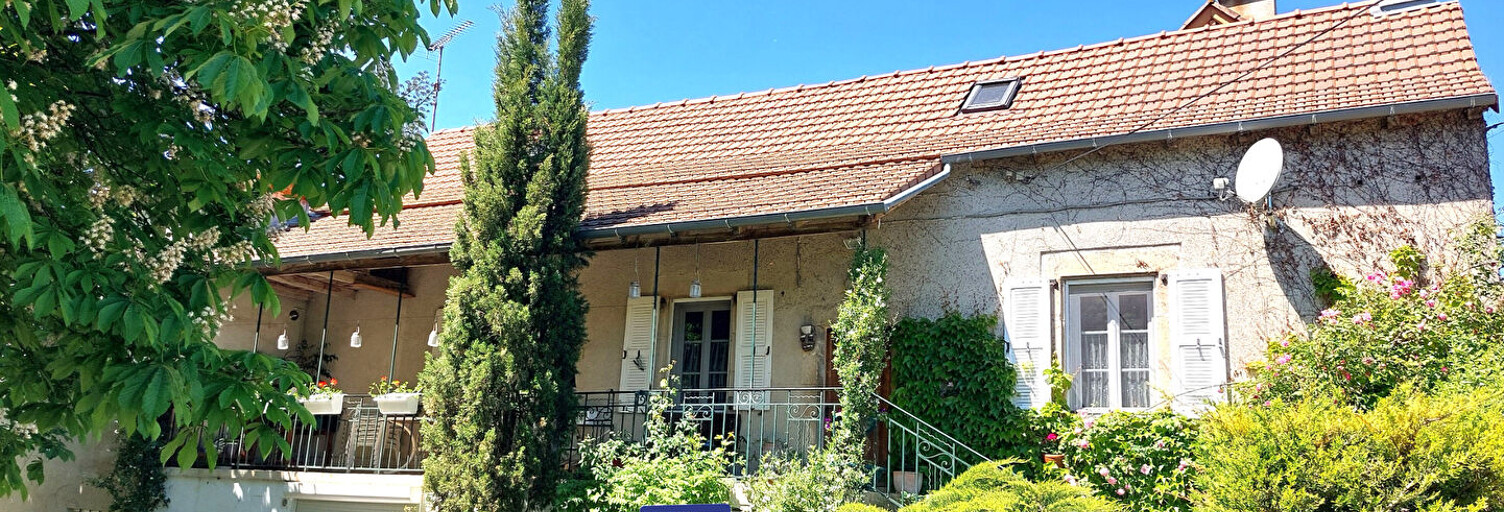Appartement 7 Pièces 135 m² à vendre à La Rouquette (12200)
