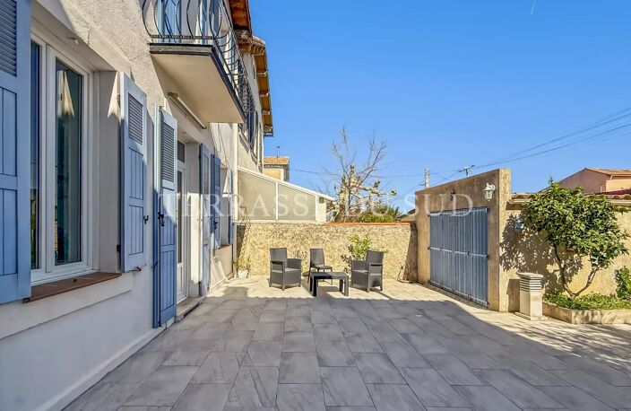 Vente Maison 4 pièces 83 m², Sous-sol, Terrasse et Garage - Pointe-Rouge Marseille 8 — photo 3