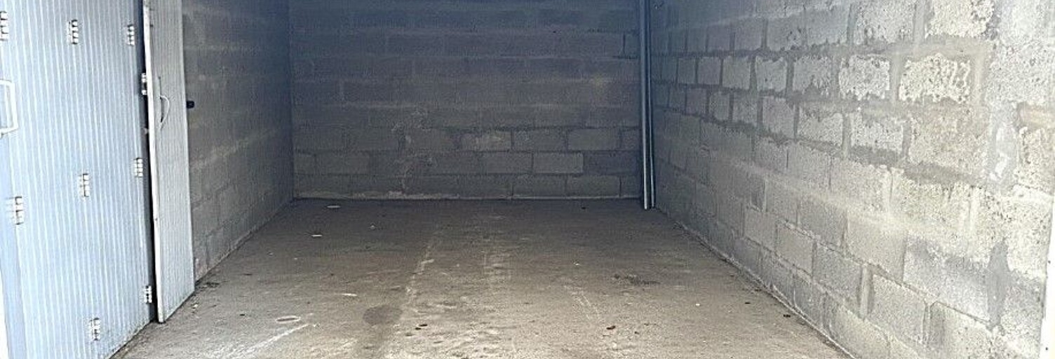 Garage  17 m² à vendre à Les Sables-d'Olonne (85180)