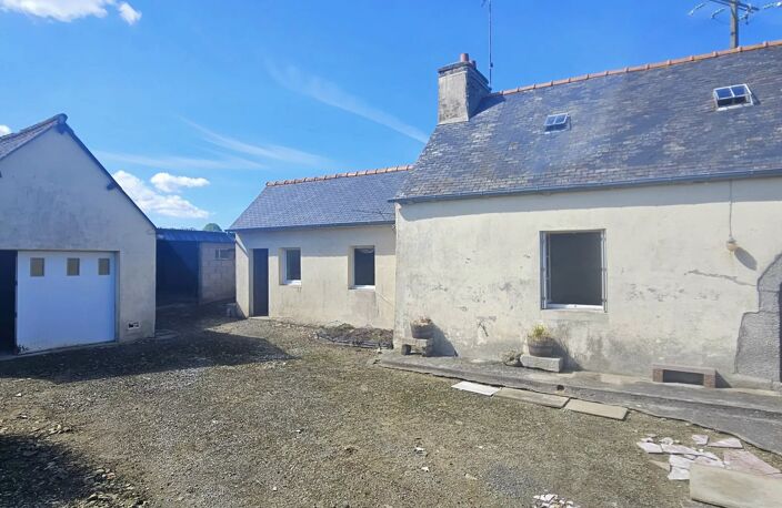 EXCLUSIVITÉ - CHARMANTE MAISON À RÉNOVER À PRAT - 2 CHAMBRES — photo 2