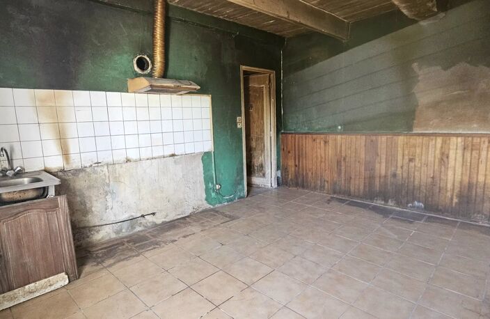 EXCLUSIVITÉ - CHARMANTE MAISON À RÉNOVER À PRAT - 2 CHAMBRES — photo 4