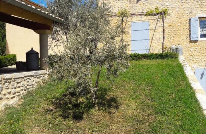 Bâtisse Provençale  10 pièce(s)  de 243,07 m2 — photo 3
