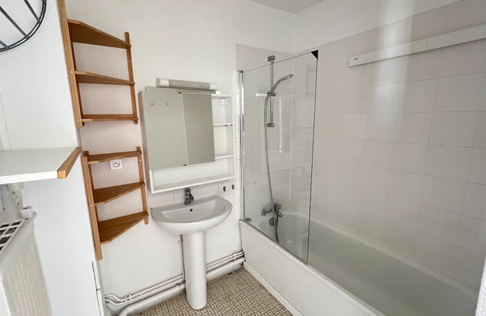Appartement Paris 2 pièce(s) 46.89 m2 — photo 4
