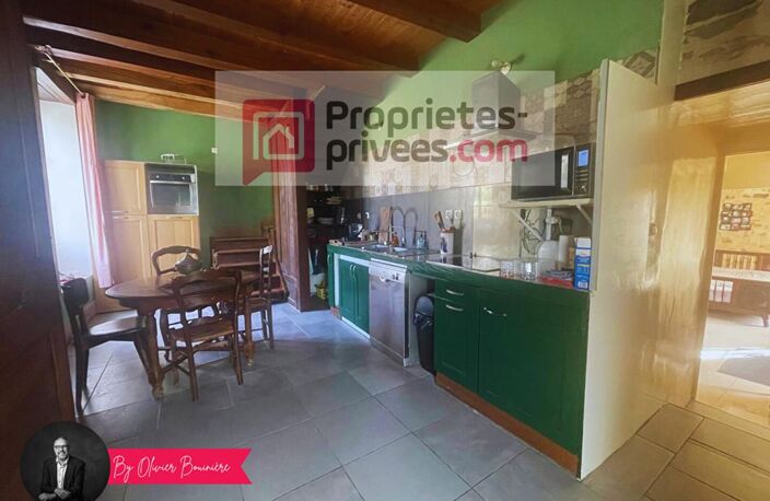 Maison familiale au coeur du bourg de Rieux -5 chambres 195 m² — photo 3